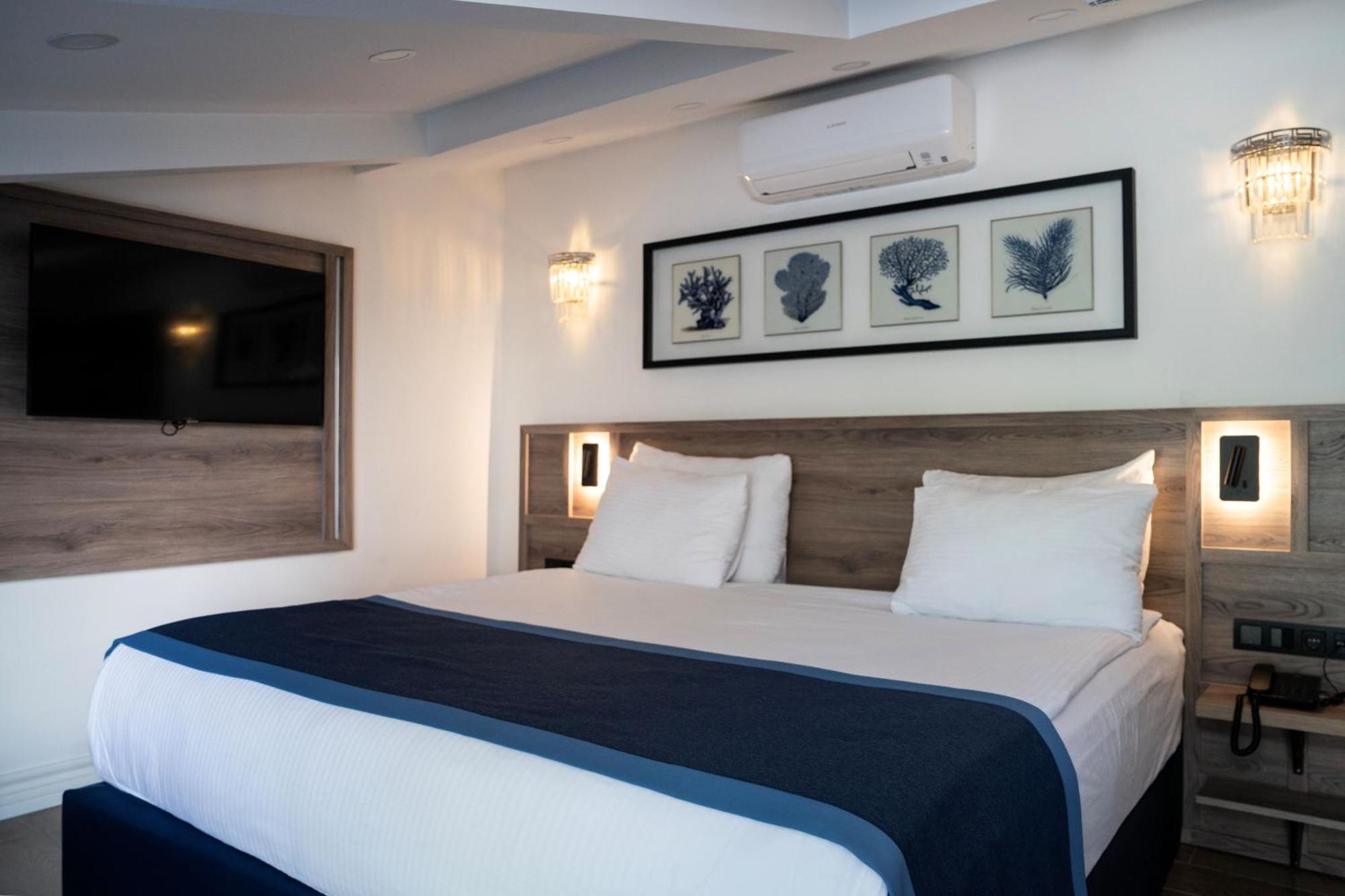 Mona Bosphorus Hotel Istanbul Bagian luar foto