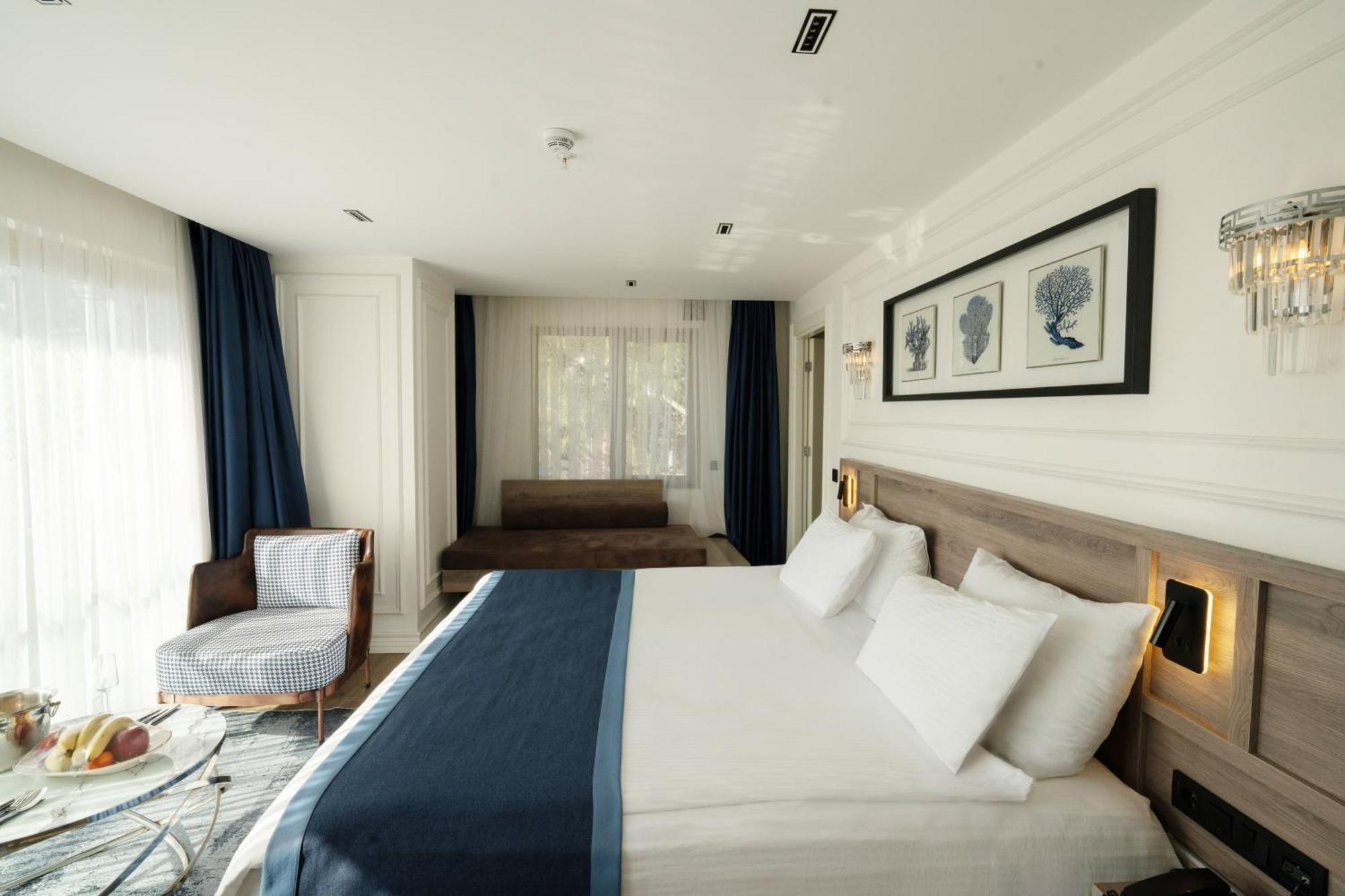 Mona Bosphorus Hotel Istanbul Bagian luar foto