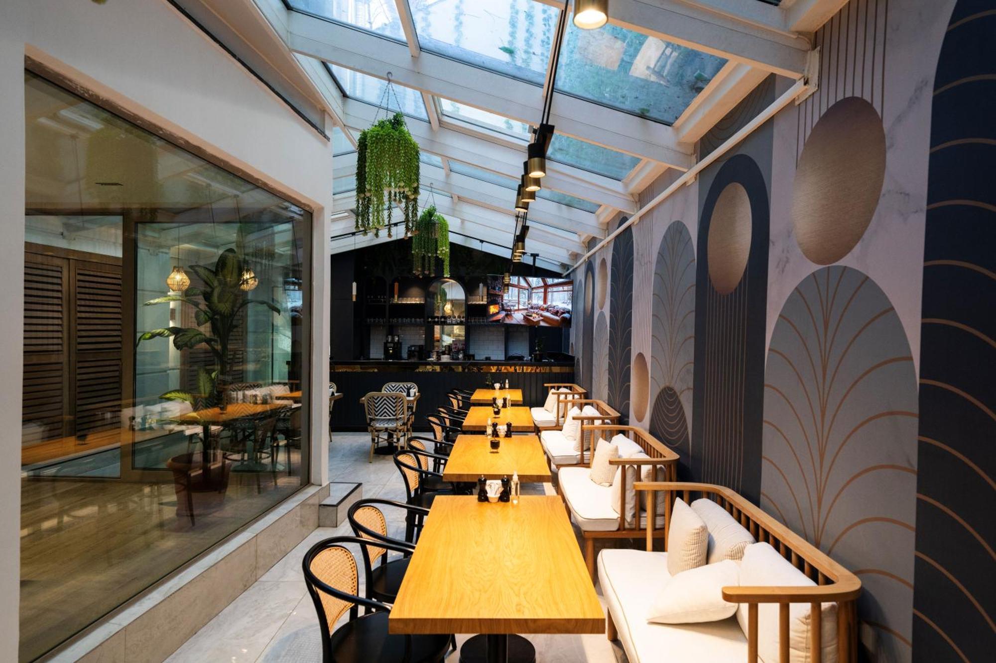 Mona Bosphorus Hotel Istanbul Bagian luar foto