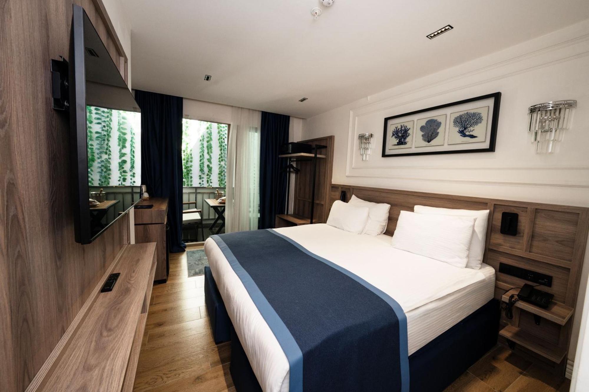 Mona Bosphorus Hotel Istanbul Bagian luar foto
