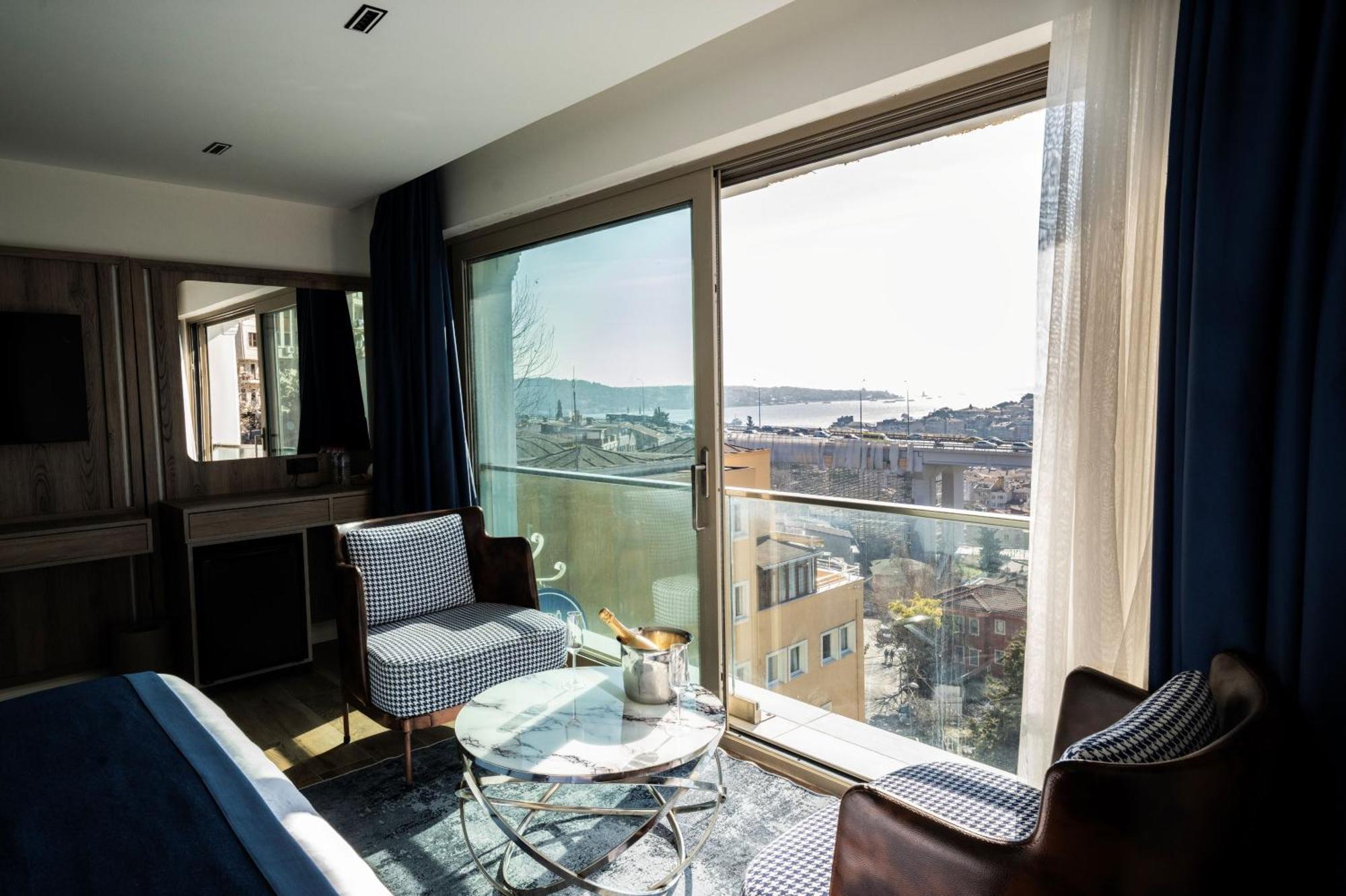 Mona Bosphorus Hotel Istanbul Bagian luar foto