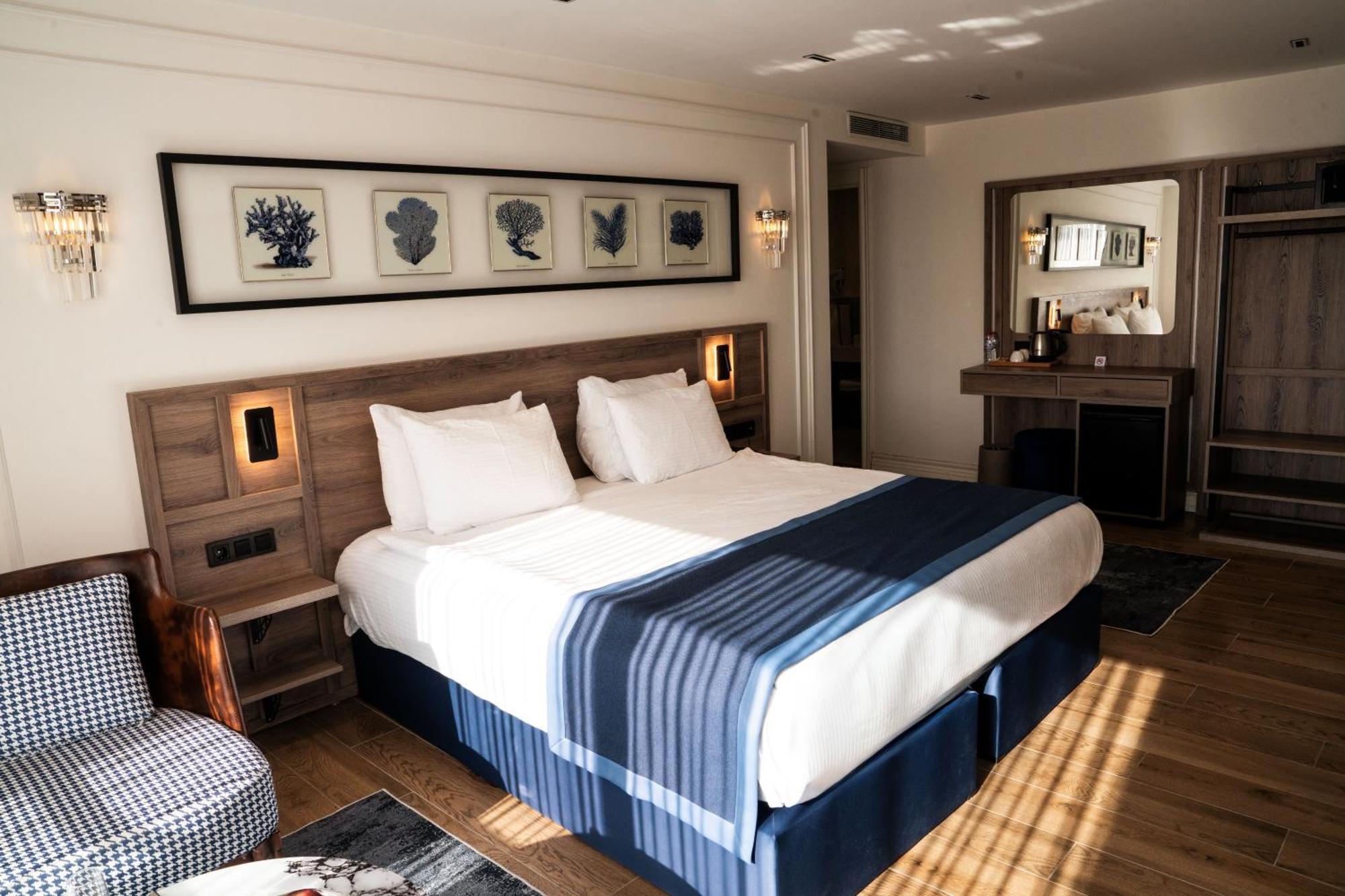 Mona Bosphorus Hotel Istanbul Bagian luar foto